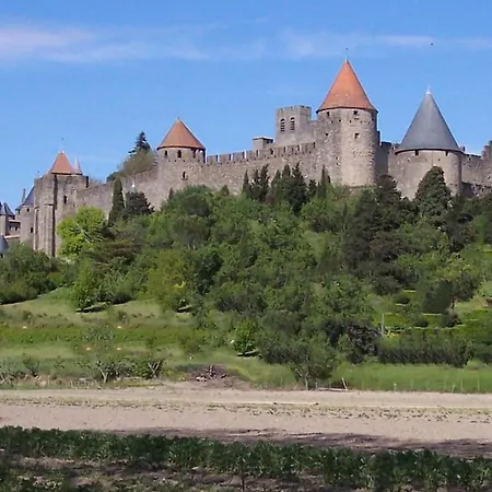 Holiday home Avec Piscine Proche De Carcassonne Couffoulens