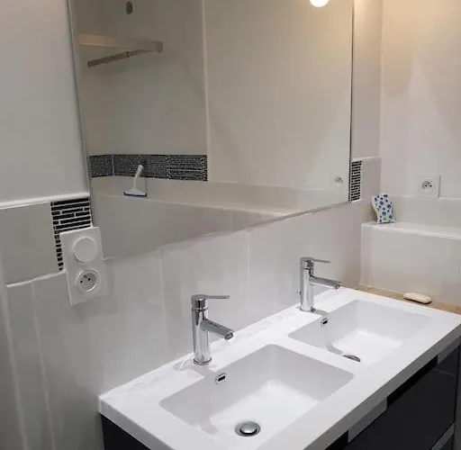 Σπίτι διακοπών Avec Piscine Proche De Carcassonne *